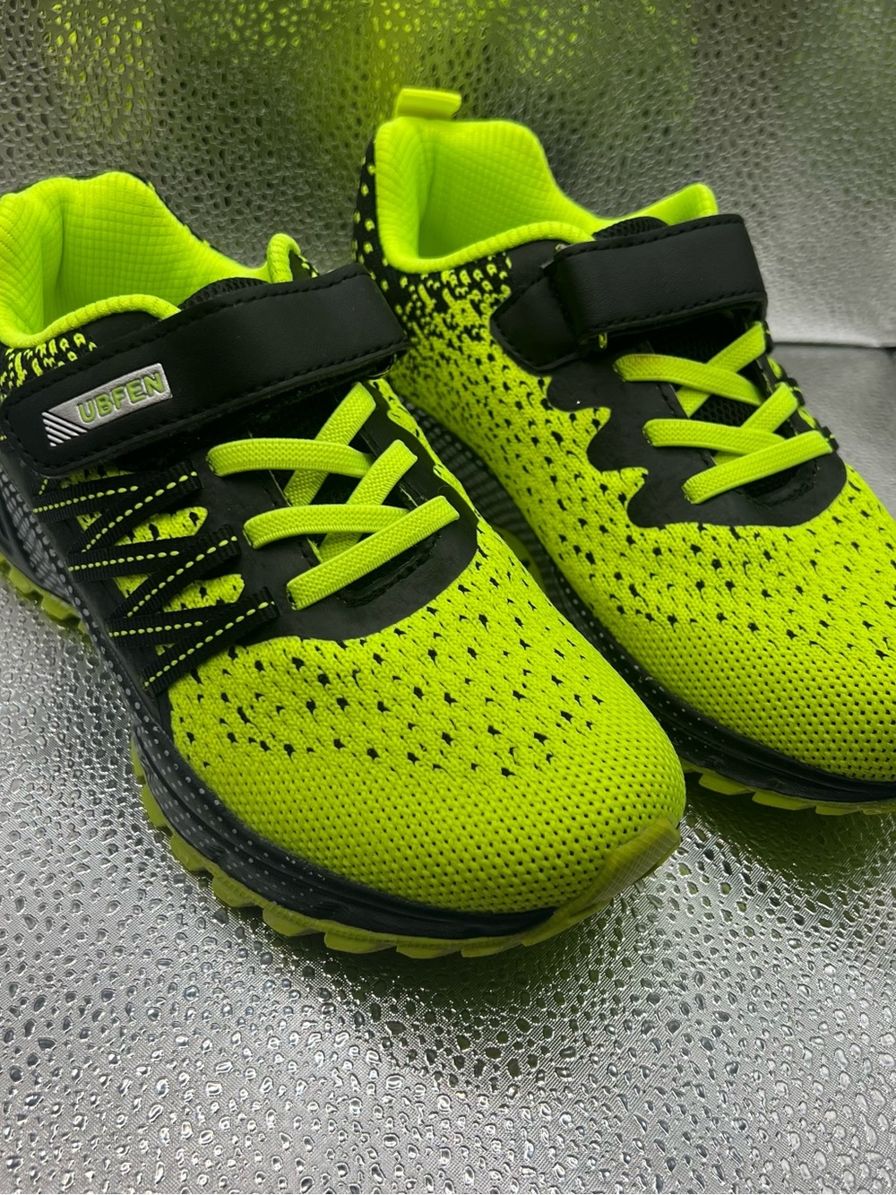 Kids' Neon green & Black Athletic Sneakers